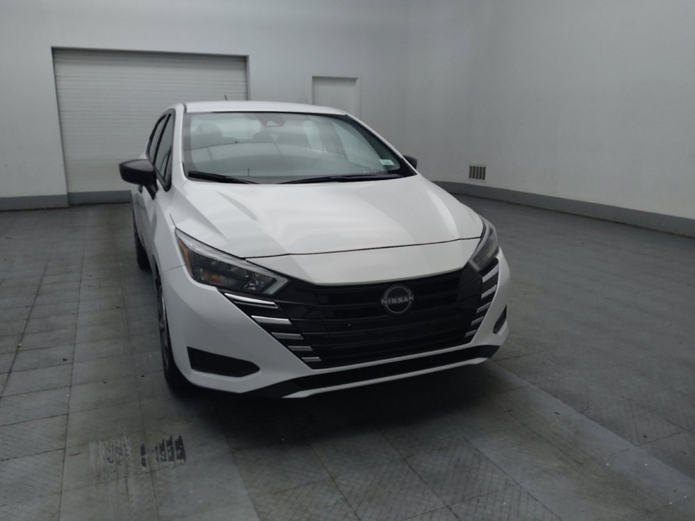 Used 2025 Nissan Versa S FWD image 14