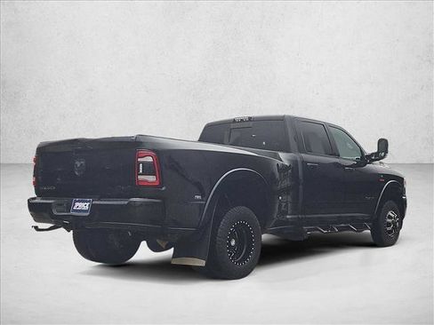 Used 2020 RAM 3500 Laramie w/ Night Edition AWD/4WD image 10