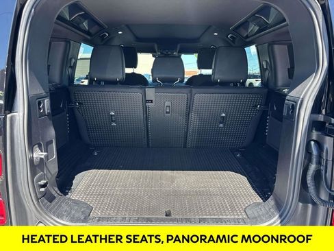 Used 2025 Land Rover Defender 110 S AWD/4WD image 13