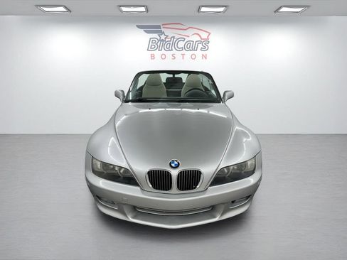 Used 2001 BMW Z3 3.0i RWD image 2