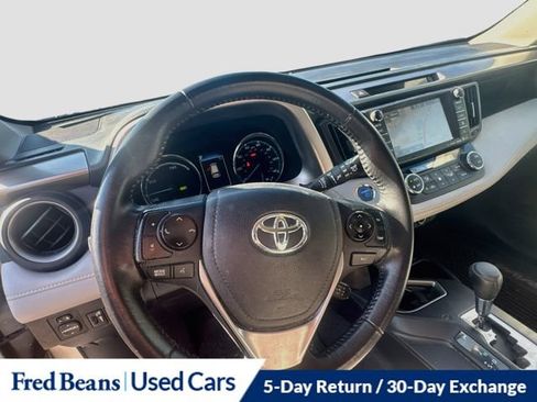 Used 2016 Toyota RAV4 XLE w/ Convenience Package AWD/4WD image 15