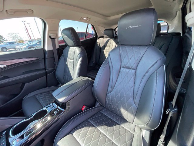Certified 2023 Buick Envision Avenir AWD/4WD image 17