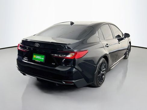 Used 2026 Toyota Camry SE FWD image 10