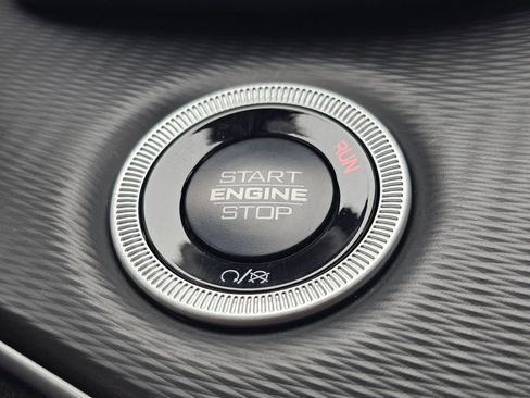 New 2025 Jeep Grand Cherokee L Altitude image 21