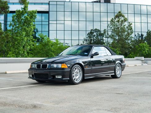Used 1999 BMW M3 Convertible image 1