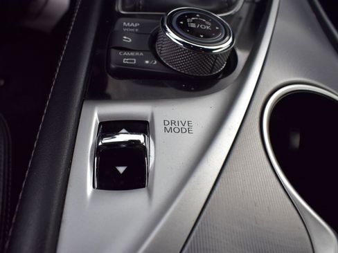 Used 2022 INFINITI Q60 3.0t Luxe w/ Essential Package image 17