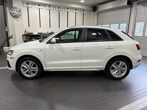 Used 2018 Audi Q3 2.0T Premium FWD image 2