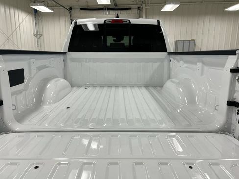 New 2026 RAM 1500 Laramie w/ Laramie Preferred Package AWD/4WD image 25