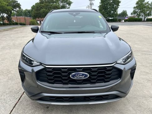 Used 2023 Ford Escape ST-Line w/ Tech Pack #1 FWD image 10