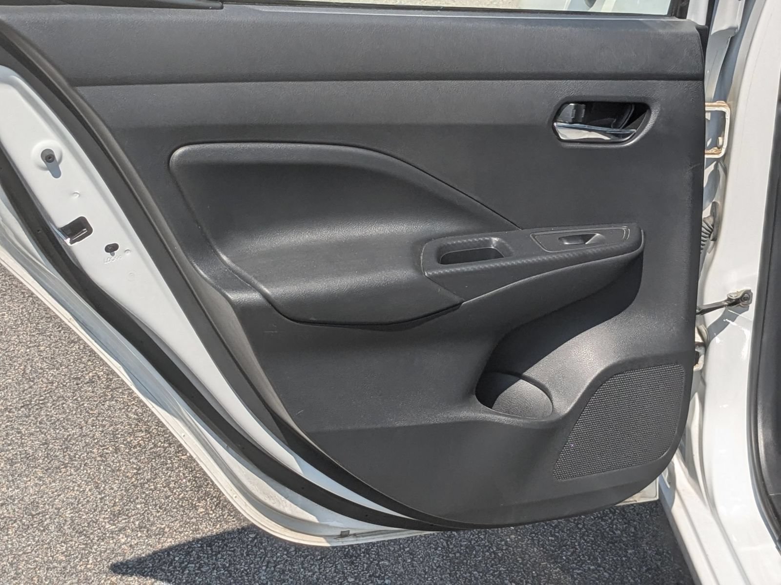 Used 2025 Nissan Versa SV FWD image 26