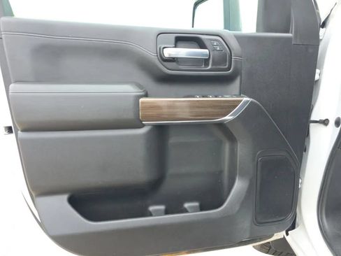 Used 2023 Chevrolet Silverado 2500 LT AWD/4WD image 13