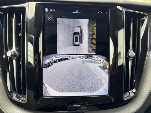 Used 2025 Volvo XC60 B5 Plus w/ Climate Package AWD/4WD image 21