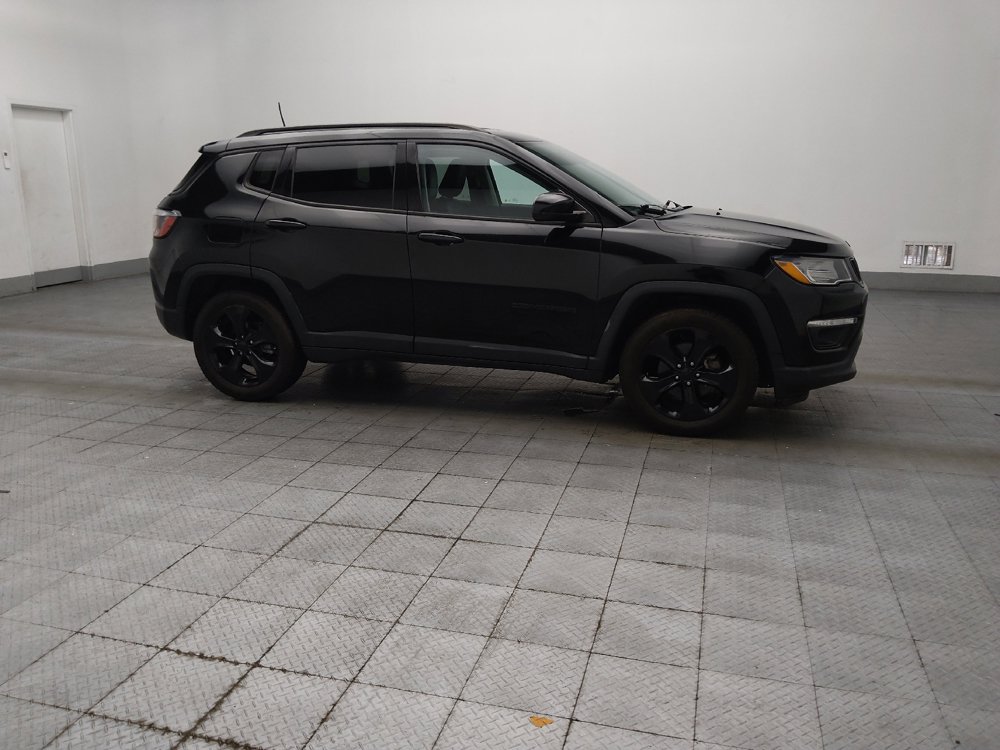 Used 2019 Jeep Compass Latitude FWD image 11