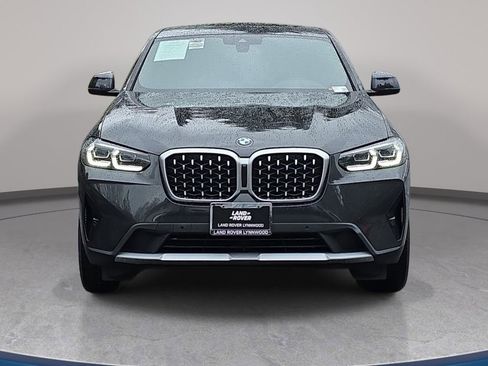 Used 2025 BMW X4 xDrive30i image 3