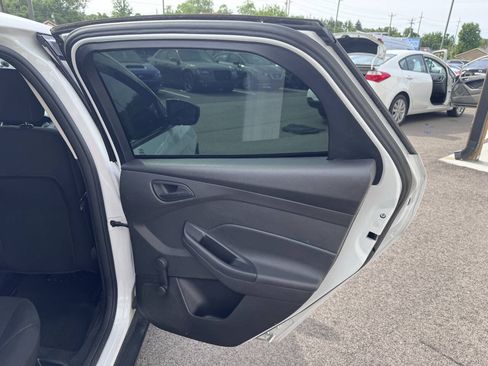Used 2018 Ford Focus S FWD image 17