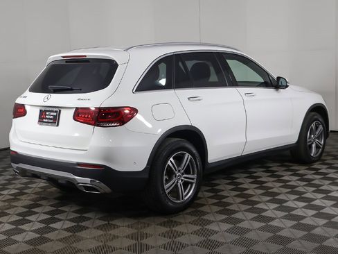 Used 2022 Mercedes-Benz GLC 300 4MATIC w/ Premium Package Lite image 10