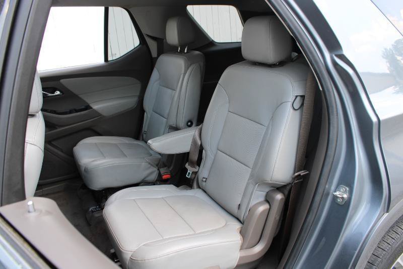 Used 2021 Chevrolet Traverse Premier FWD image 12