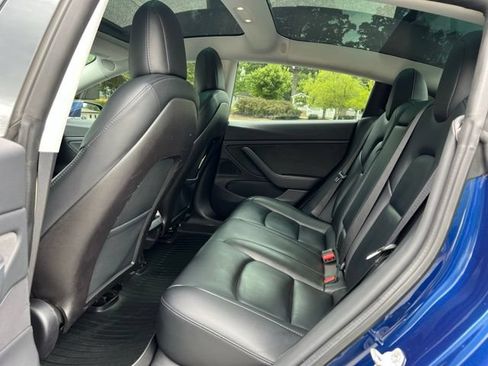 Used 2019 Tesla Model 3 Standard Range Plus RWD image 16