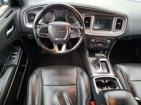 Used 2020 Dodge Charger SXT w/ Leather Interior Group image 21