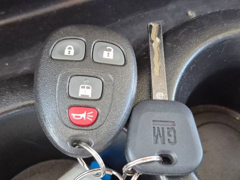 Used 2015 Chevrolet Express 2500 RWD image 23