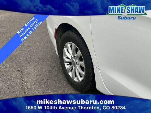 Used 2019 Chrysler Pacifica Touring Plus image 10