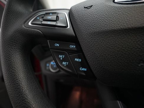 Used 2018 Ford Escape SE w/ SE Sync 3 Package AWD/4WD image 19