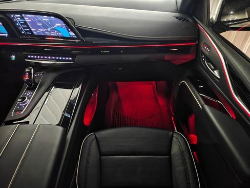 Used 2023 Cadillac Escalade Sport w/ LPO, ONYX Package image 7