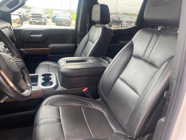 Used 2021 Chevrolet Silverado 1500 High Country w/ Technology Package AWD/4WD image 9
