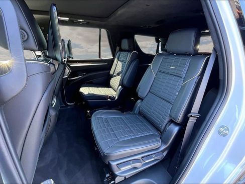 Certified 2025 Cadillac Escalade Sport Platinum AWD/4WD image 22