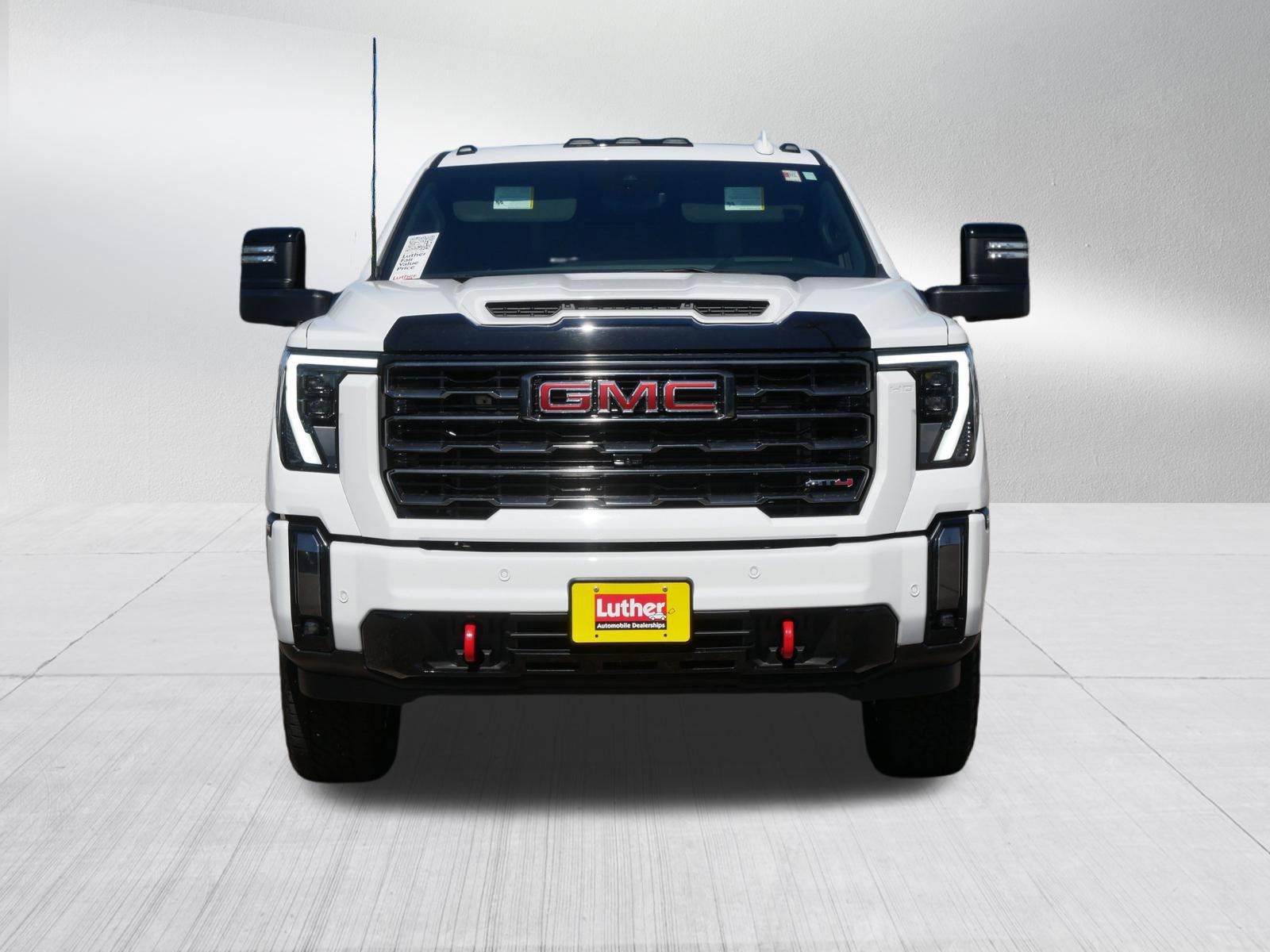Used 2024 GMC Sierra 2500 AT4 w/ AT4 Premium Plus Package AWD/4WD image 2