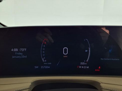 Certified 2024 Cadillac XT4 Luxury w/ Cold Weather Package image 25