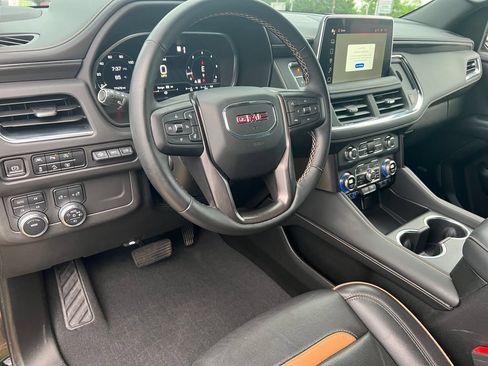 Used 2023 GMC Yukon AT4 w/ AT4 Premium Package AWD/4WD image 24