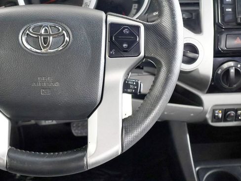 Used 2015 Toyota Tacoma TRD SPORT image 38