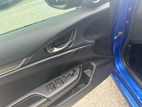 Used 2019 Honda Civic EX-L image 12