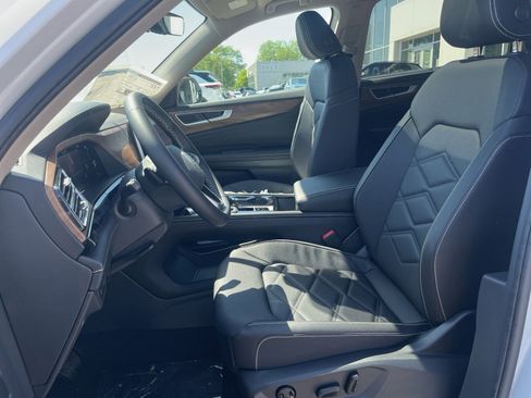 New 2026 Volkswagen Atlas SE FWD image 23