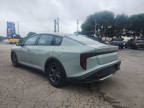 Used 2025 Kia K4 FWD image 5