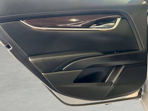 Used 2017 Cadillac XTS Luxury FWD image 16