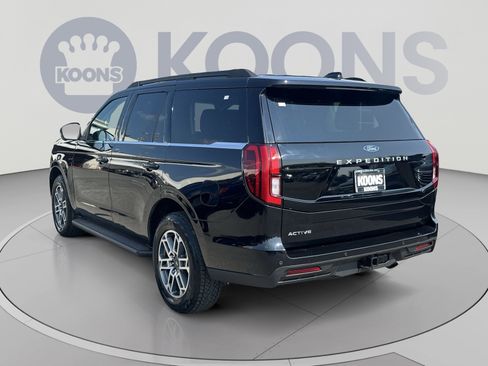 Certified 2025 Ford Expedition Active AWD/4WD image 8