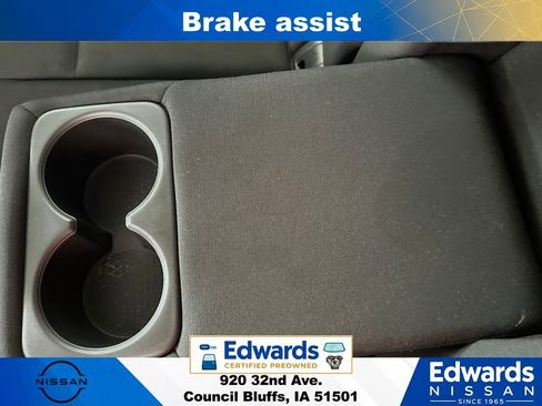 Used 2024 Nissan Rogue S AWD/4WD image 13