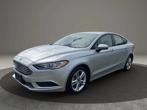 Used 2018 Ford Fusion S FWD image 1