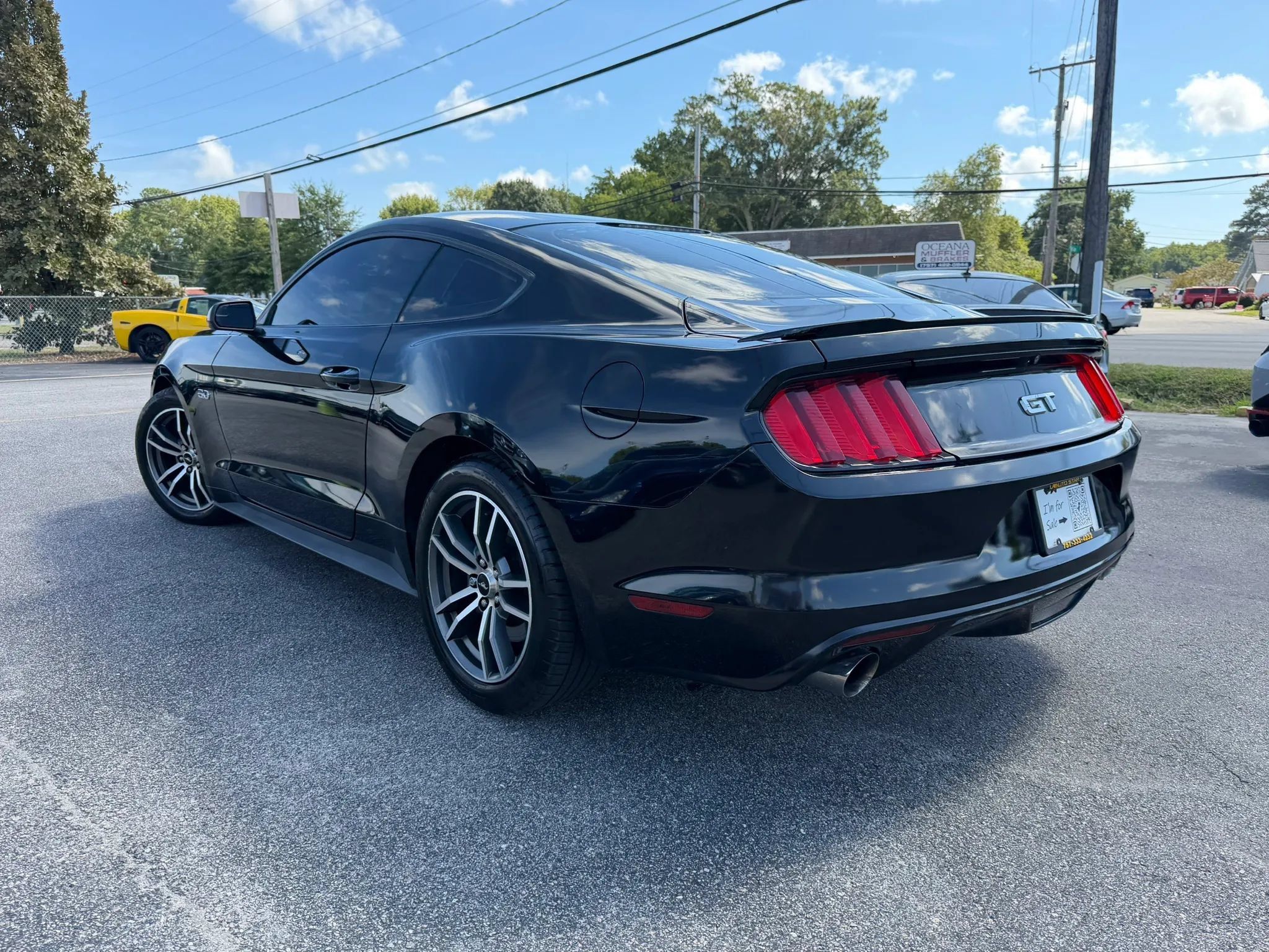 Used 2015 Ford Mustang GT RWD image 5