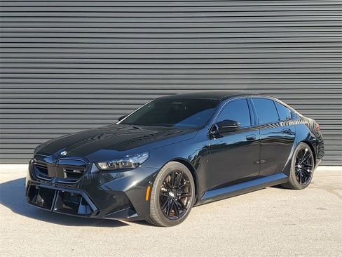 Used 2025 BMW M5 Base w/ Executive Package image 1