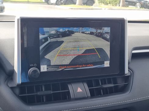 Used 2024 Toyota RAV4 LE AWD/4WD image 29