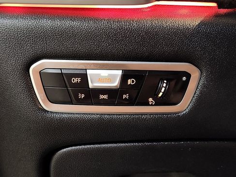 Used 2022 BMW X5 sDrive40i w/ M Sport Package image 42