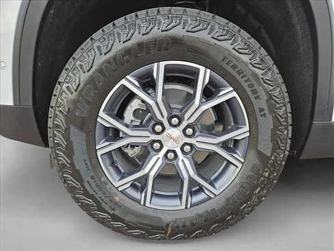 New 2026 GMC Acadia AT4 w/ Super Cruise Package AWD/4WD image 10