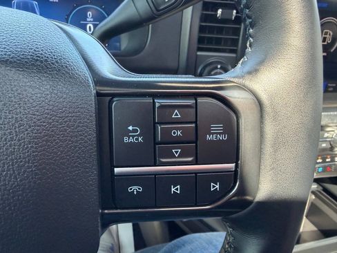 Used 2025 Ford F250 Platinum AWD/4WD image 22