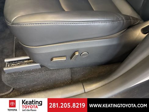 Used 2024 Tesla Model Y Performance image 13