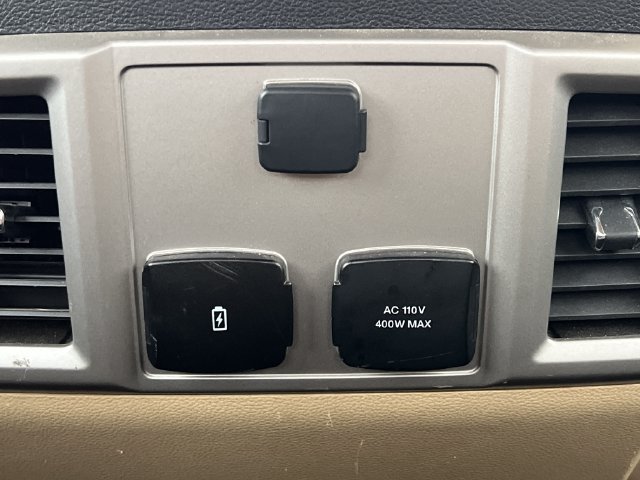 Used 2021 Ford F350 Lariat w/ Lariat Value Package AWD/4WD image 21