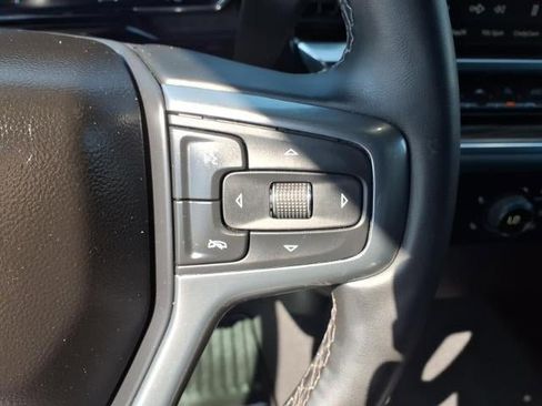 Used 2023 Chevrolet Silverado 1500 LT AWD/4WD image 9
