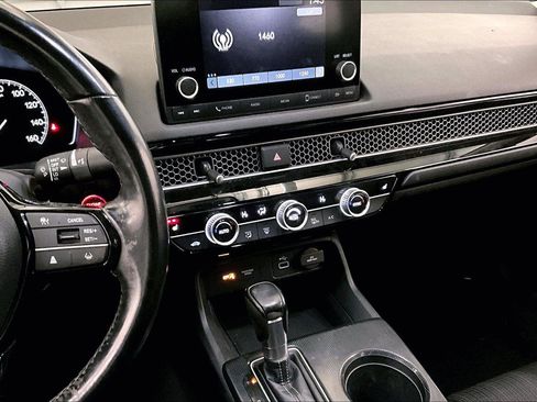 Used 2022 Honda Civic EX image 6